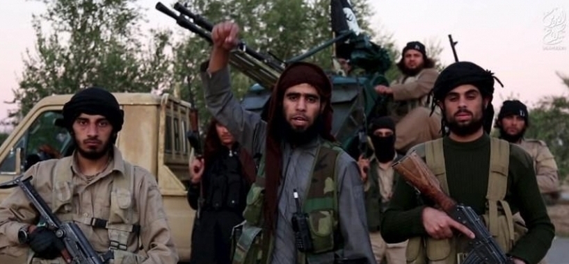 Militantes do Estado Islâmico são aconselhados a 'se disfarçarem de cristãos' para realizar ataques
