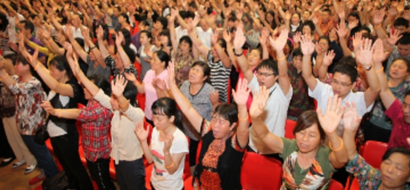 Cristãos têm desafiado a crescente perseguição religiosa na China, diz relatório