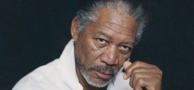 Ator Morgan Freeman, declaradamente ateu, estreia série sobre Deus