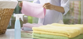 Estas 7 dicas preciosas vão mudar o seu jeito de lavar roupas.